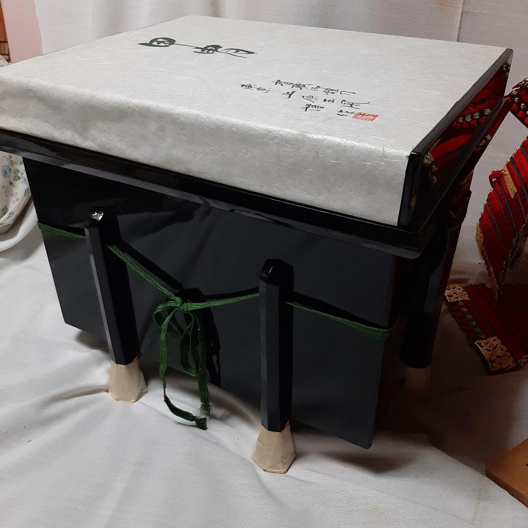 新品同様●上原玉鳳作●　高級品　兜飾り奈良15号大鎧●高級木製台付き●　五月人形