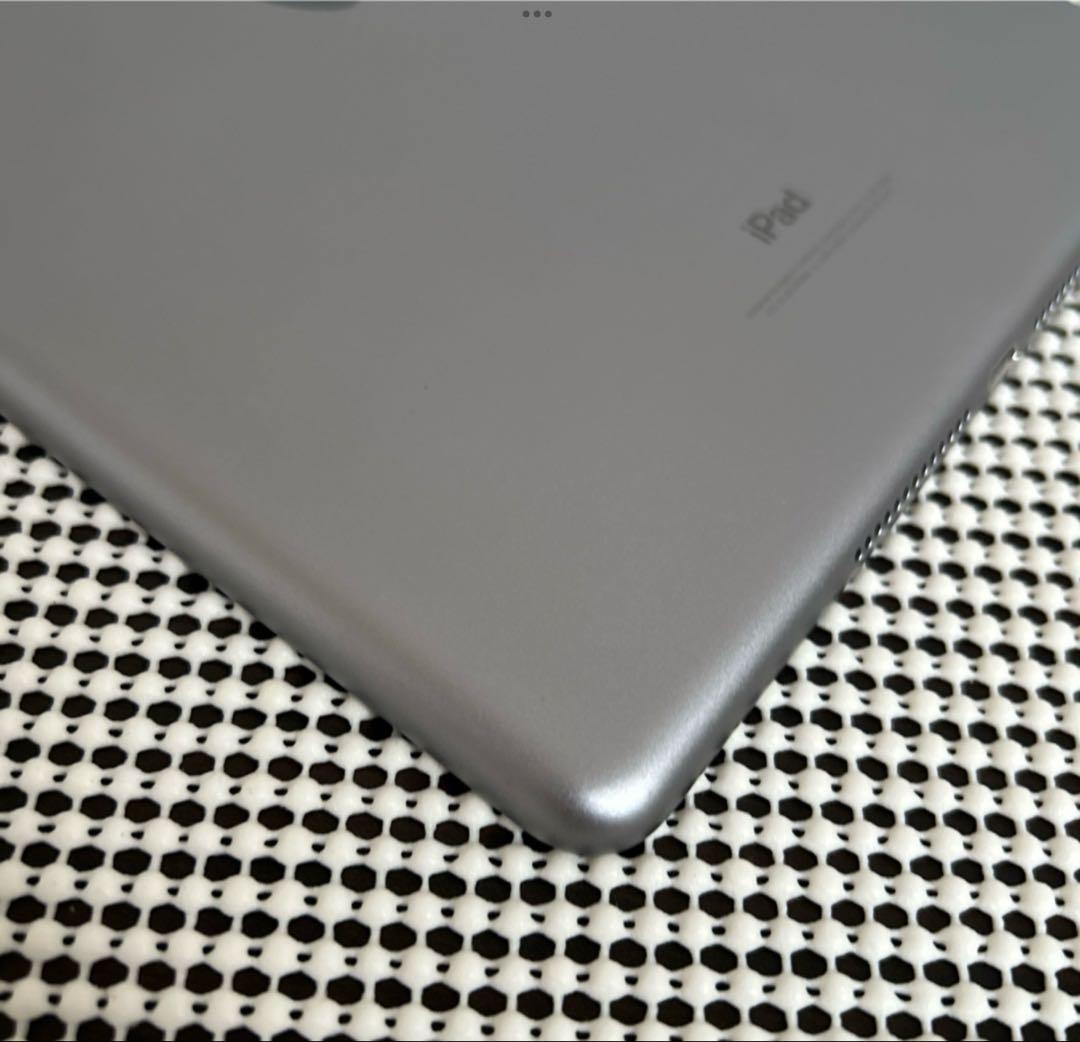 iPad6 第6世代 32GB wifeモデル 外観美品