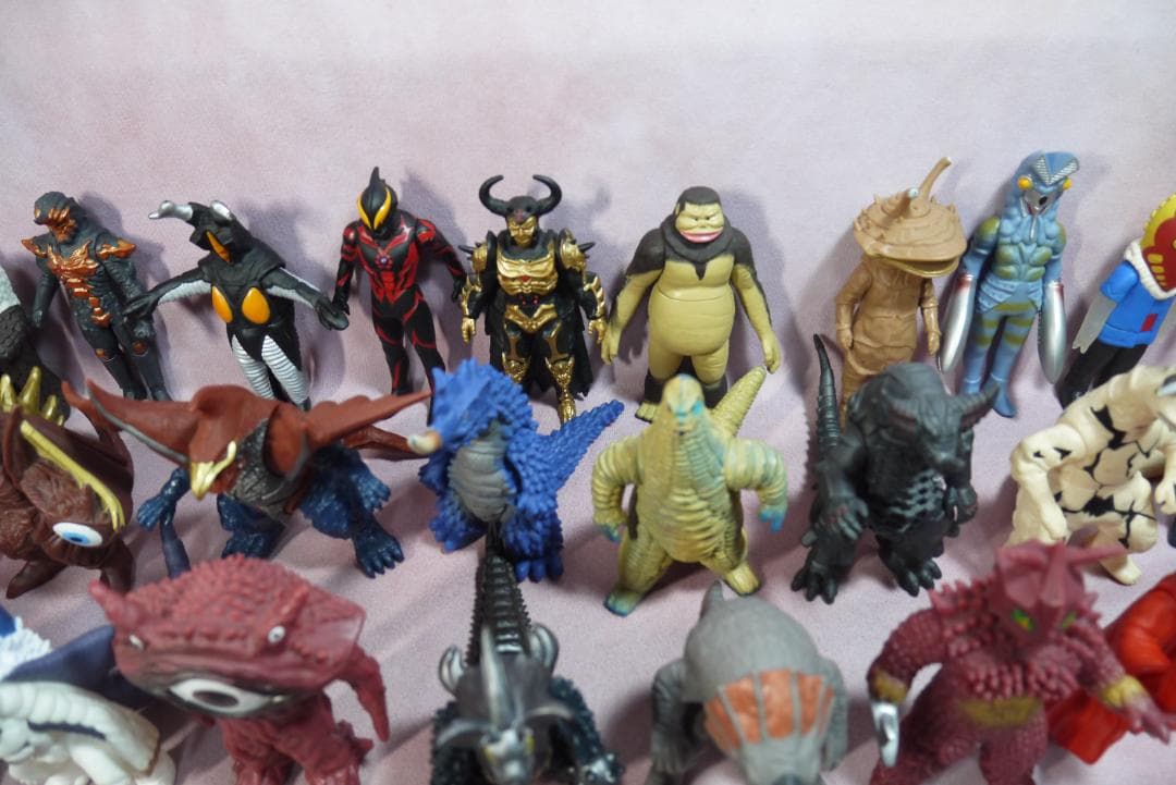ウルトラヒーローシリーズ500　ウルトラ怪獣シリーズ500　ソフビ104体