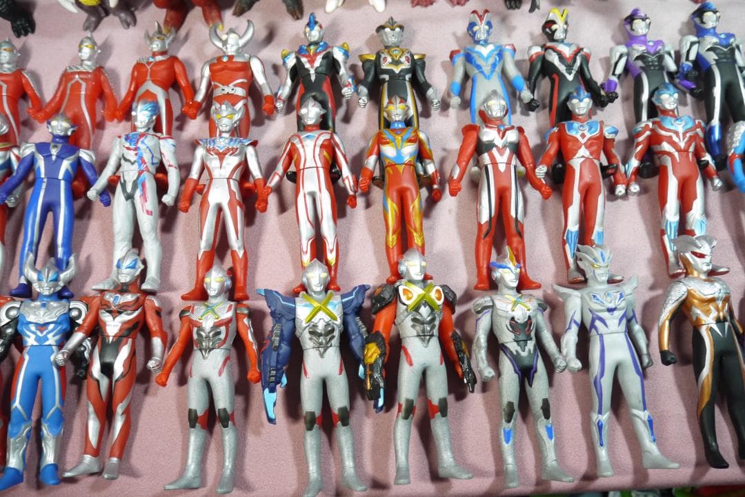 ウルトラヒーローシリーズ500　ウルトラ怪獣シリーズ500　ソフビ104体