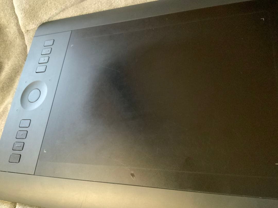 Wacom Intuos Pro PTH-651K ペンタブレット