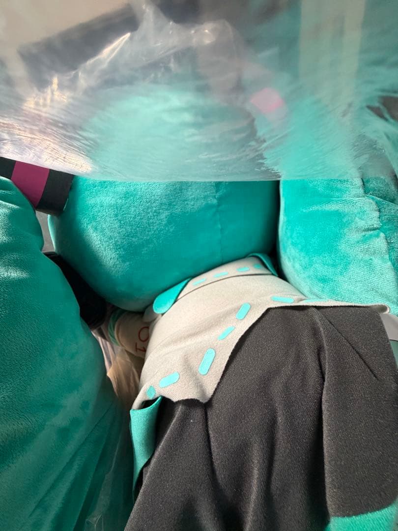 初音ミク 寝そべり 特大ぬいぐるみ タグ付き