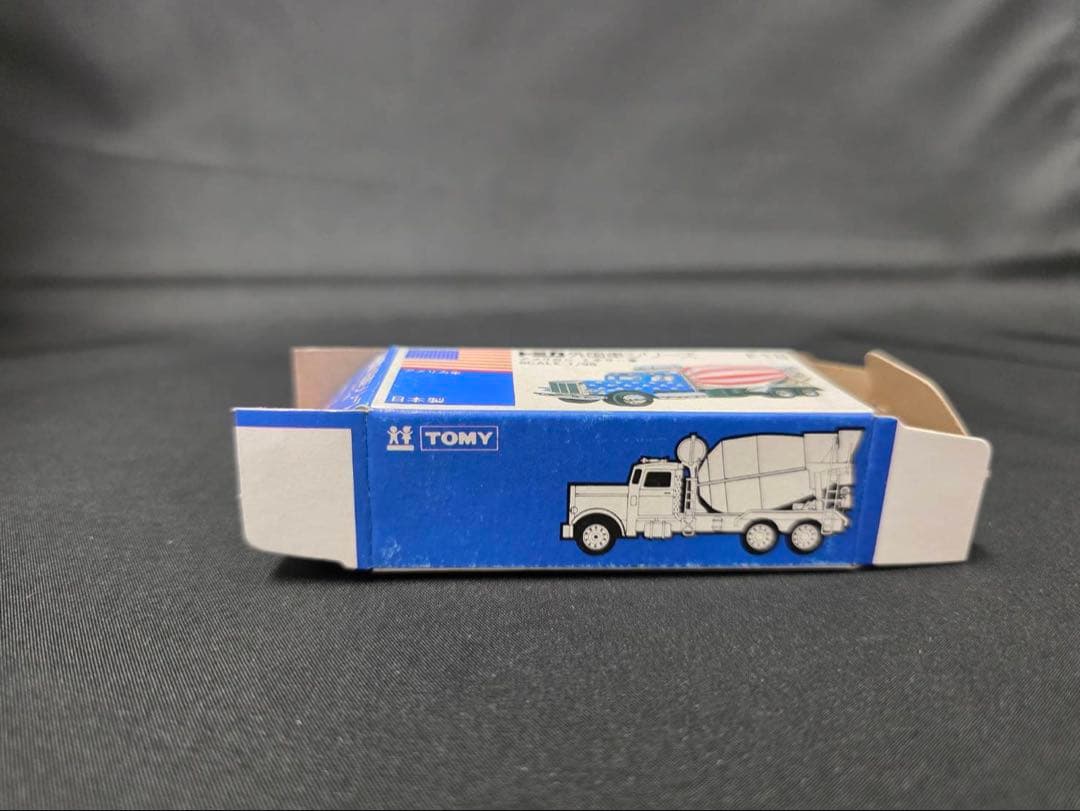 トミカ青箱F18アメリカンミキサー車(日本製)
