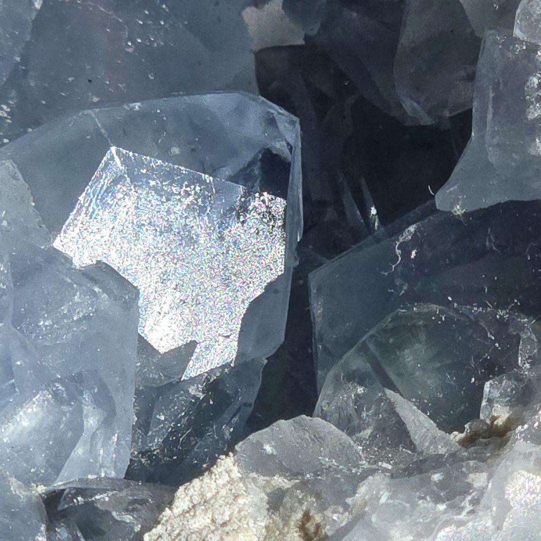 セレスタイト 笑い口 天使の石 台座つき