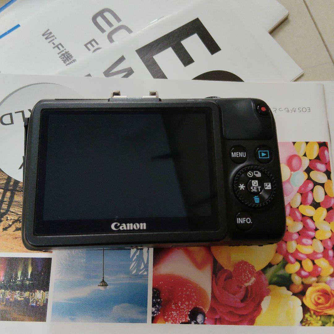 【美品】Canon EOS M2 ミラーレスカメラ　ダブルレンズキット