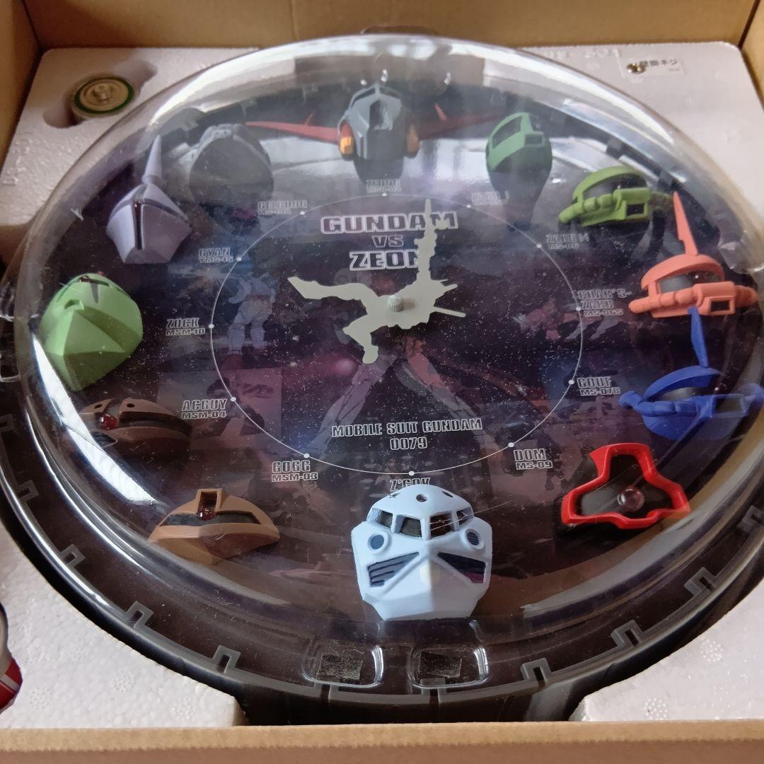 ガンダム　掛け時計　3D CLOCK