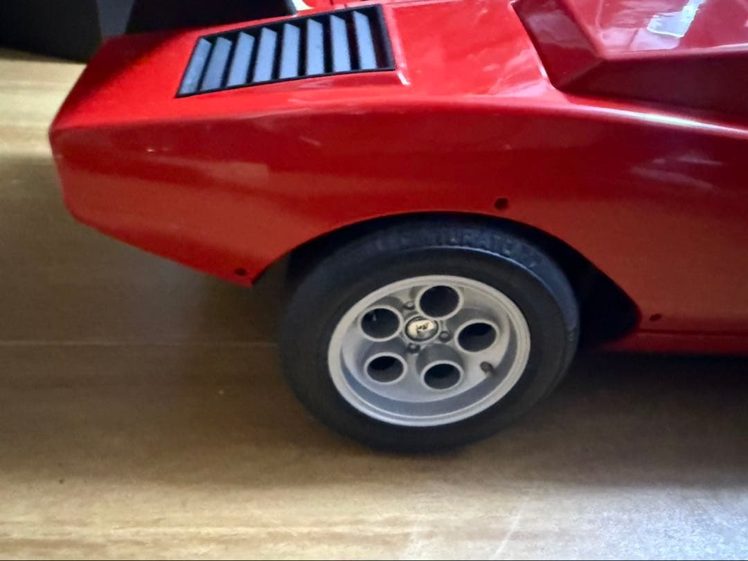 デアゴスティーニ　ランボルギーニカウンタック