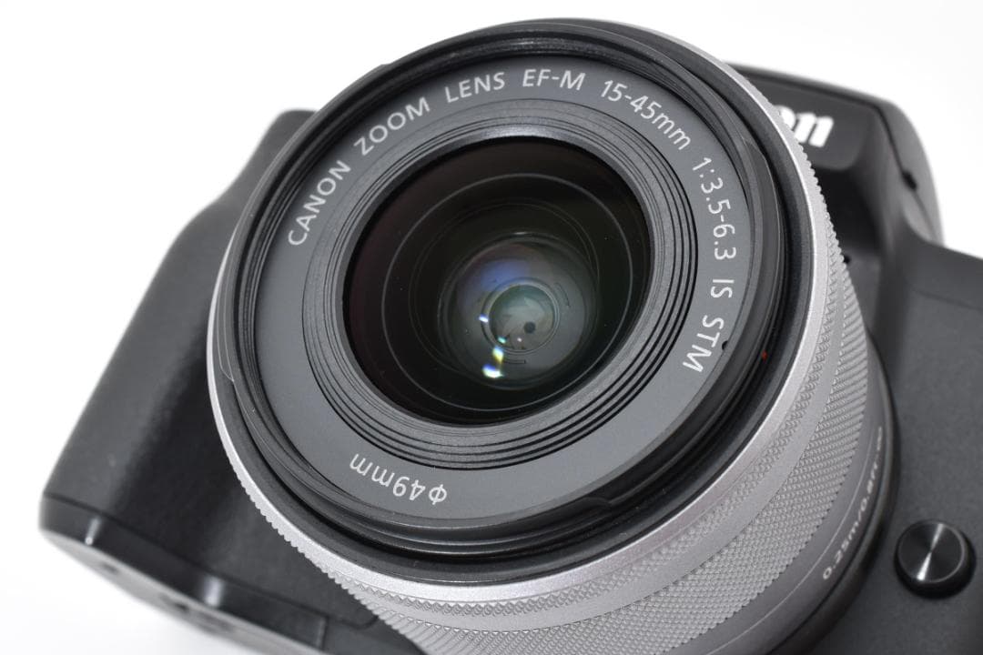 Canon EOS Kiss M EF-M15-45 IS STM レンズキット
