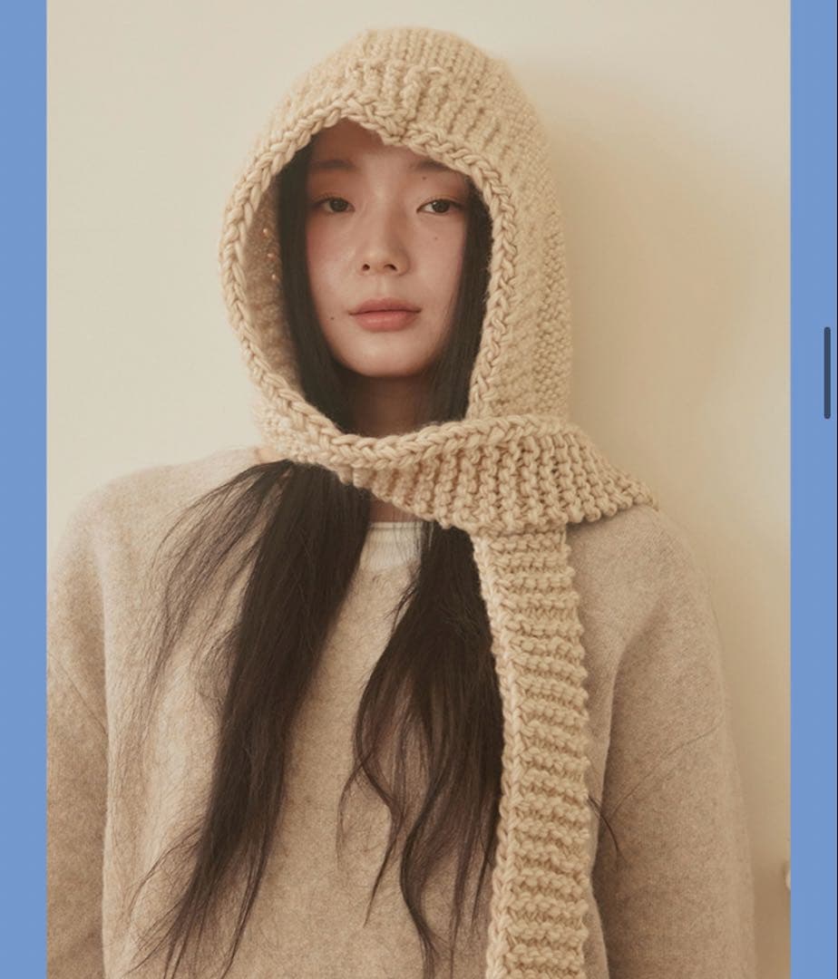 トレカ付 LE SSERAFIM KKUROCHET Hooded Scarf