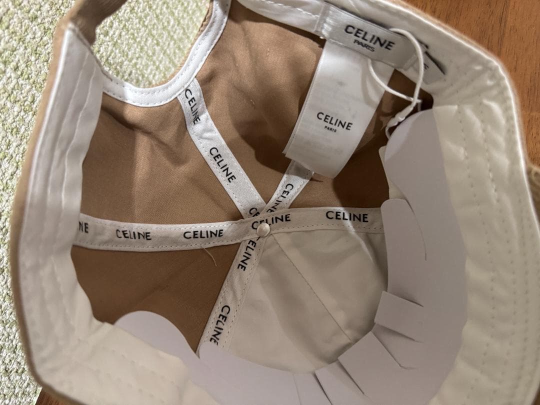 セリーヌ　キャップ Cロゴ刺繍