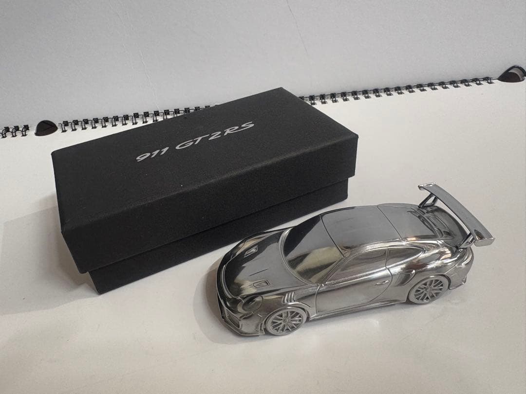 911 GT2RS ポルシェ　ペーパーウエイト　文鎮　メタルカー　非売品