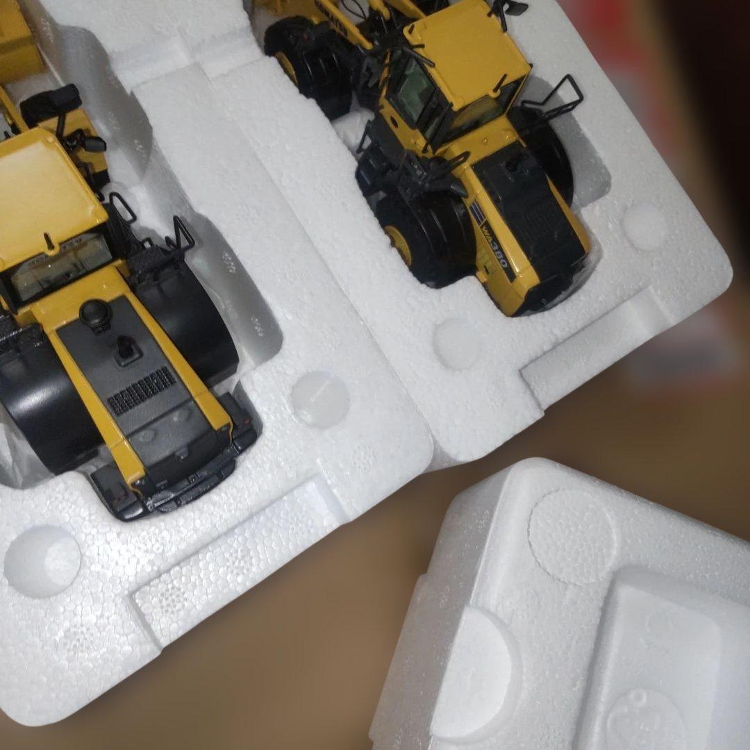 コマツ建機　 WA380-7 & WA380-8　2セット 1/50
