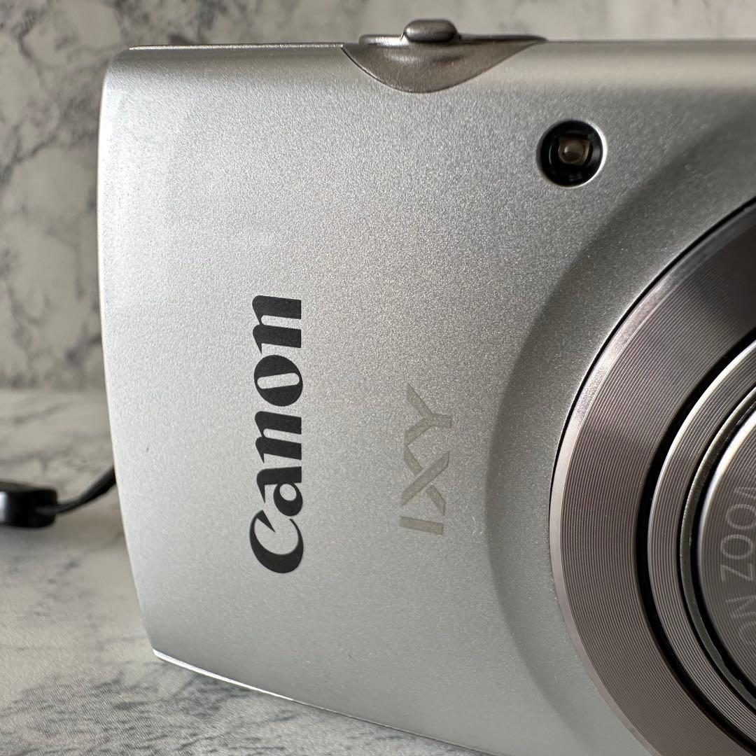 美品 Canon キャノン IXY 180 シルバー デジカメ