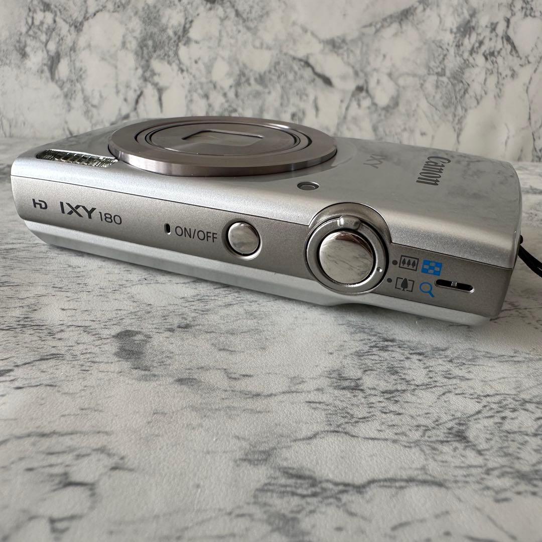 美品 Canon キャノン IXY 180 シルバー デジカメ