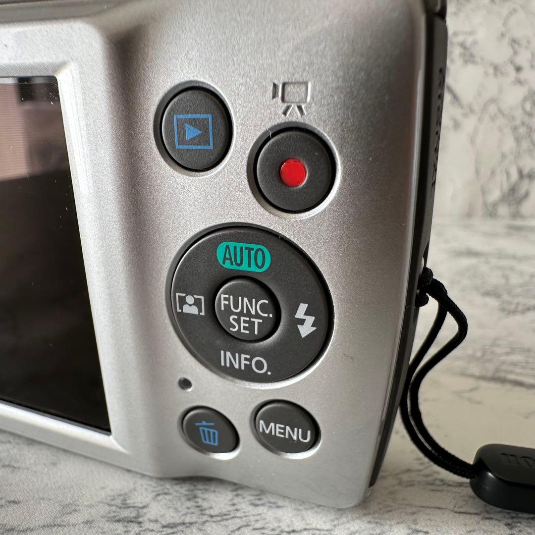 美品 Canon キャノン IXY 180 シルバー デジカメ