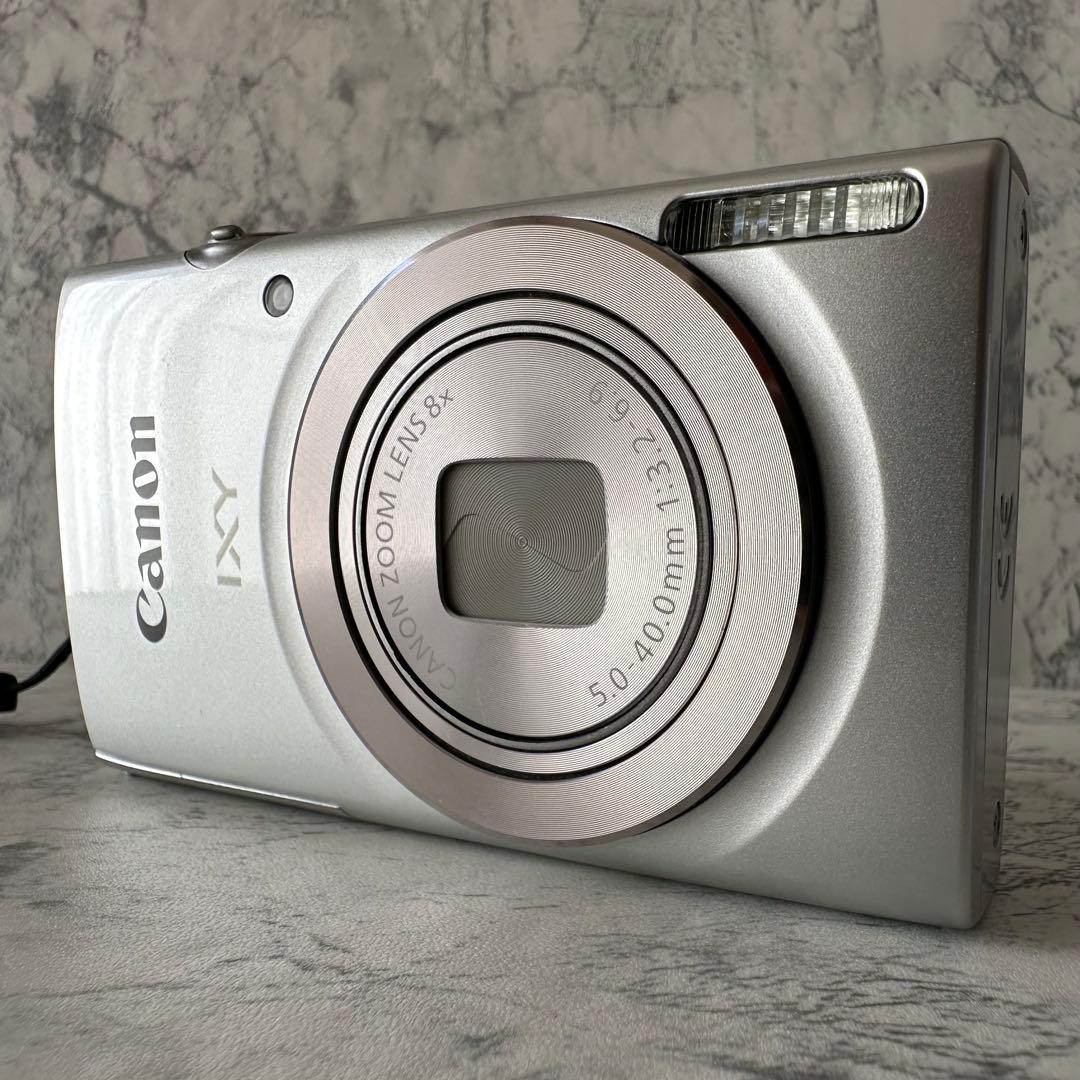 美品 Canon キャノン IXY 180 シルバー デジカメ