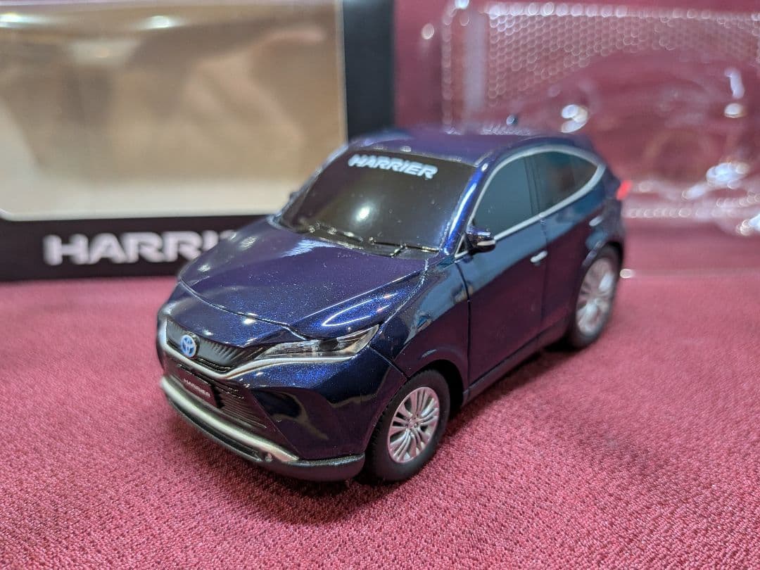 TOYOTA ヴァンガード、ハリアー ミニカー ２台セット