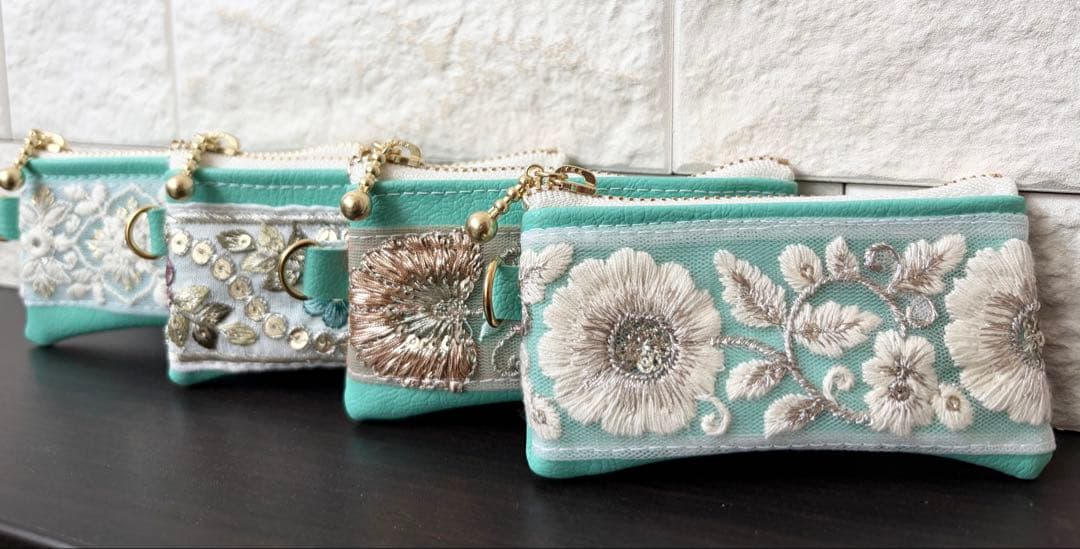 （Tomtom様　おまとめ用）リップポーチ　ミニポーチ　インド刺繍　リボン②