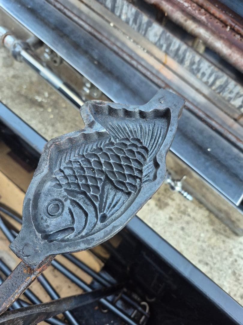 一丁鯛焼き器　焼き型8丁　LPガス