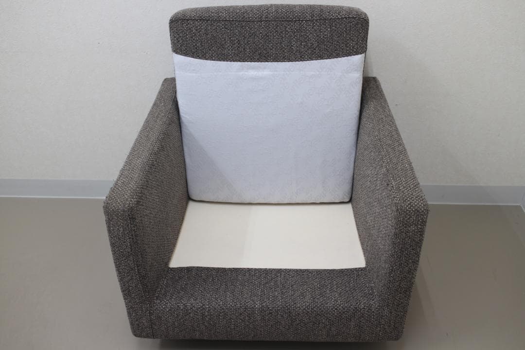 arflex/アルフレックス　 QUADRA MEDIUM 1人掛けソファー ①