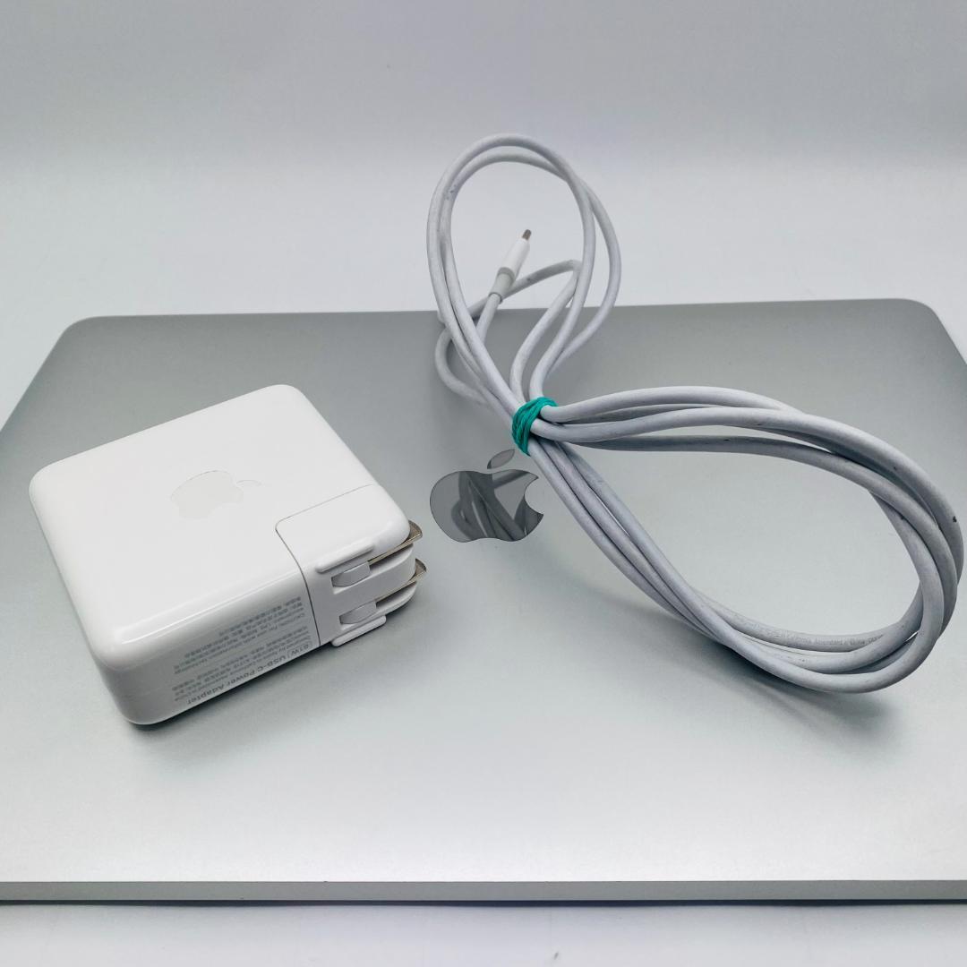 MacBook Pro　13インチ　2017年　ジャンク　起動OK　i5　8GB