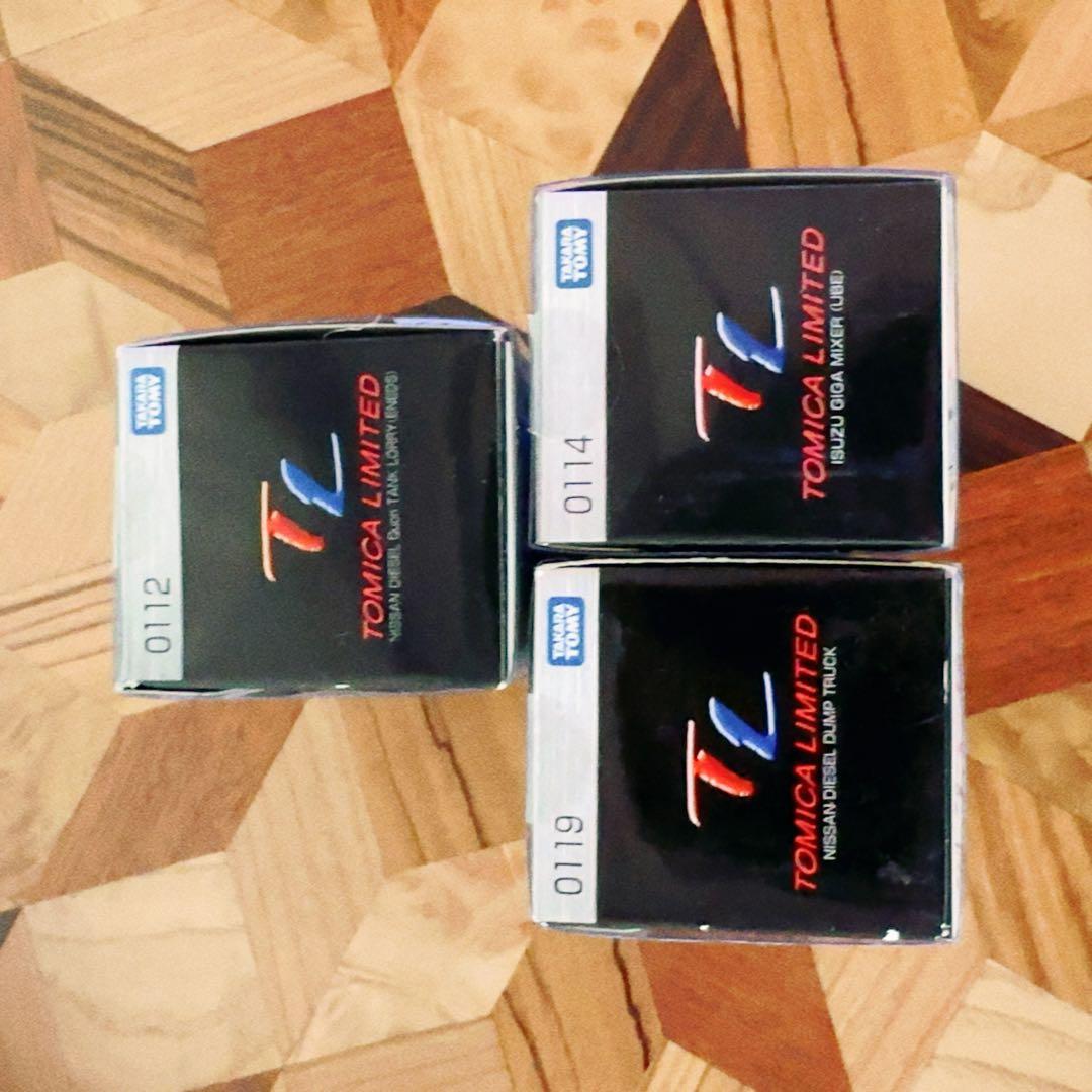 トミカリミテッド いすゞギガミキサー　エネオス タンクローリー ダンプトラック