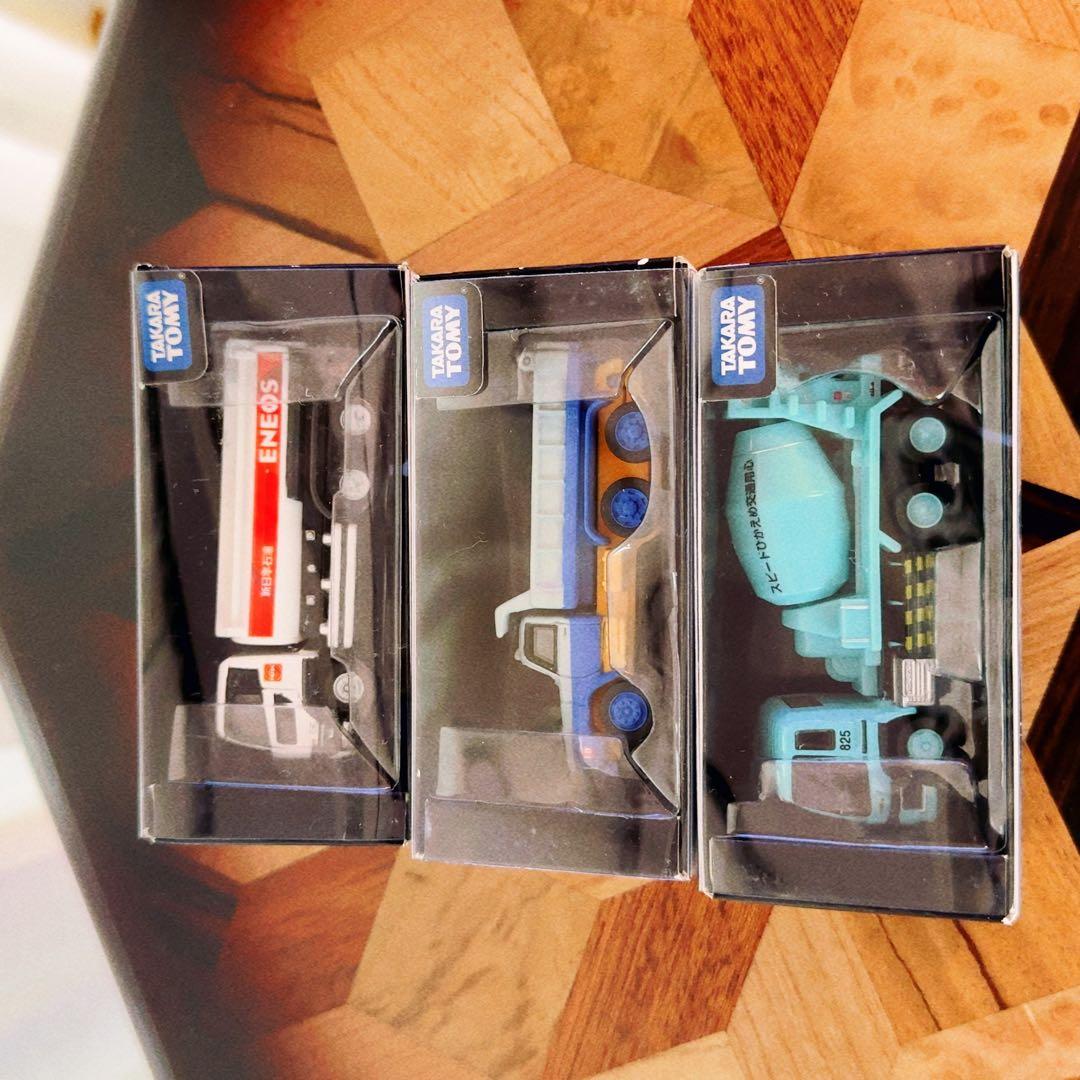 トミカリミテッド いすゞギガミキサー　エネオス タンクローリー ダンプトラック