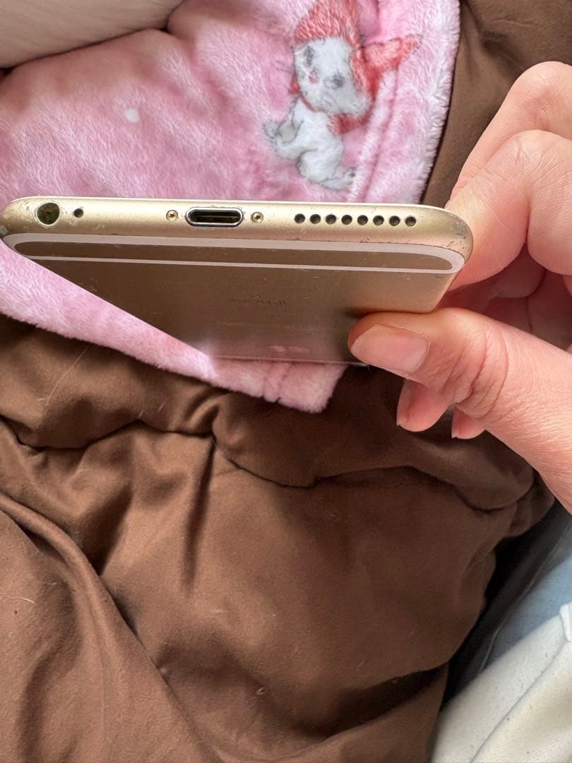 Apple iPhone 6 Sゴールド 64GB