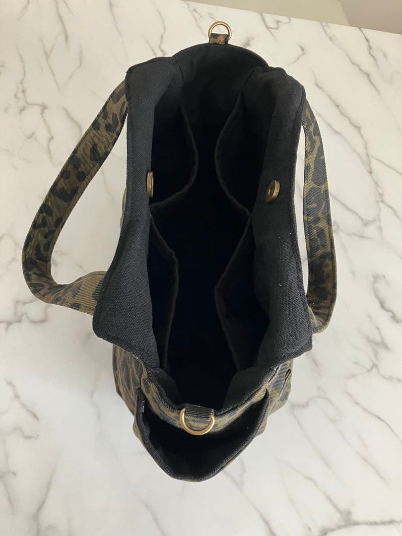 649大きめヒョウ柄デニムリメイクバック　ハンドメイド