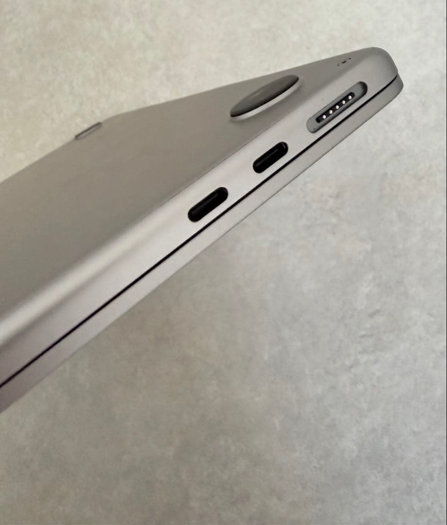 MacBook Air 13inch M3 256GB SSD メモリ8GB