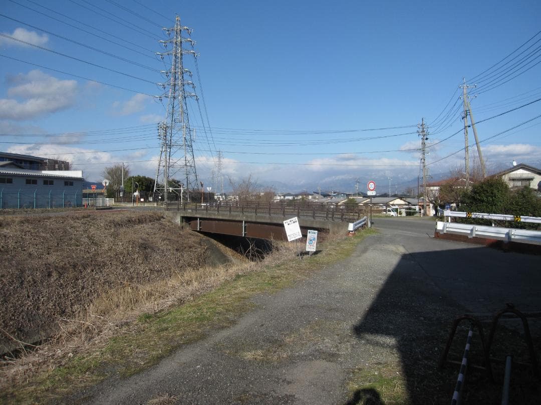 実写美品 動作確認済 Canon IXY 920IS デジカメ ゴールド 充電器