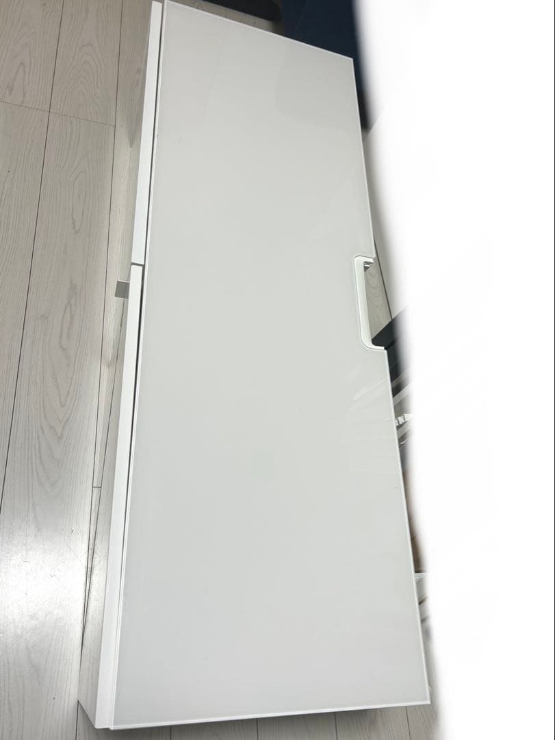 IKEA ベストー テレビ台 ガラス天板付き