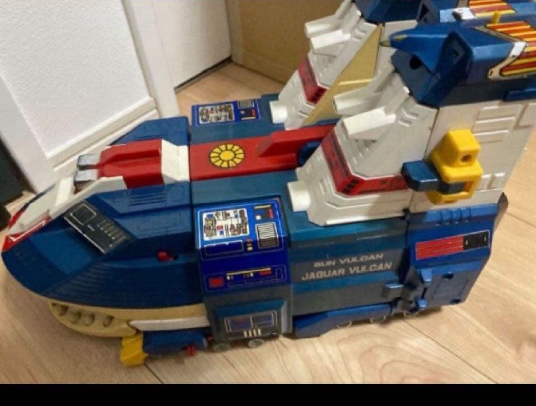 太陽戦隊　巨大母艦 ビッグスケール ジャガーバルカン　サンバルカンロボ　超合金