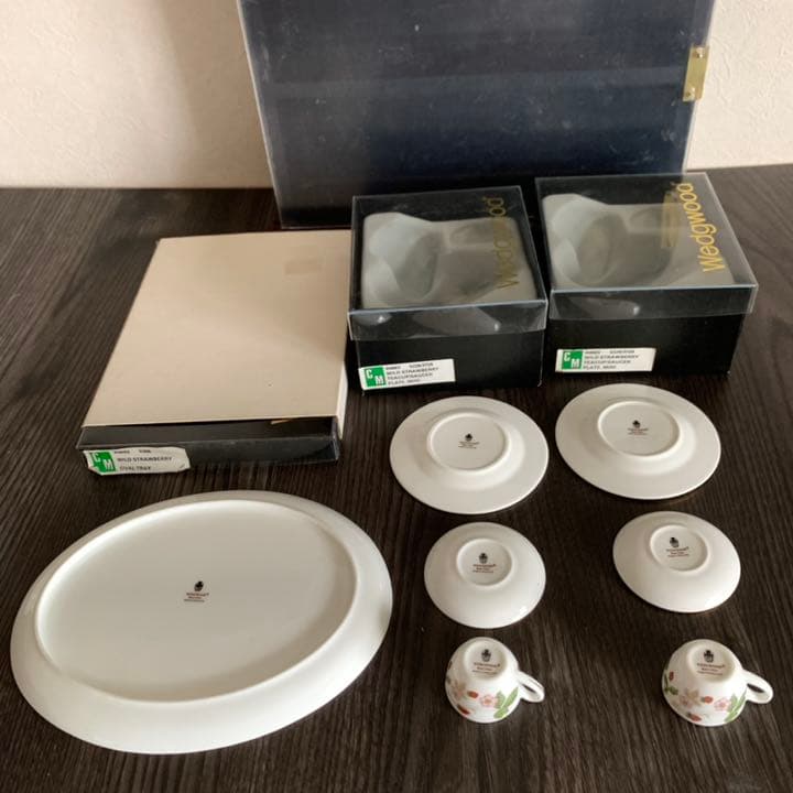 ウェッジウッド ミニチュアセット　ワイルドストロベリー