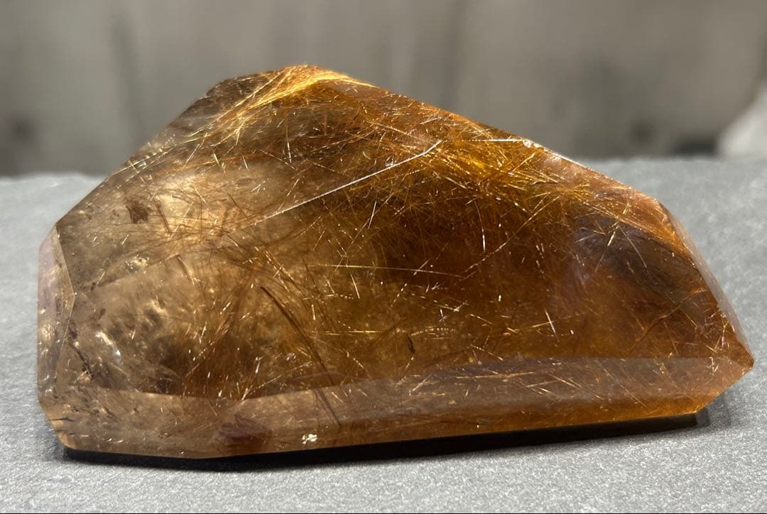 ルチルクォーツ原石　349g