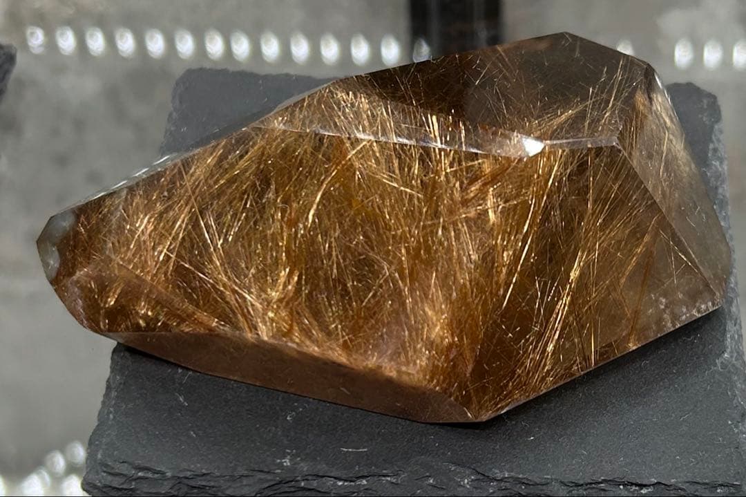 ルチルクォーツ原石　349g