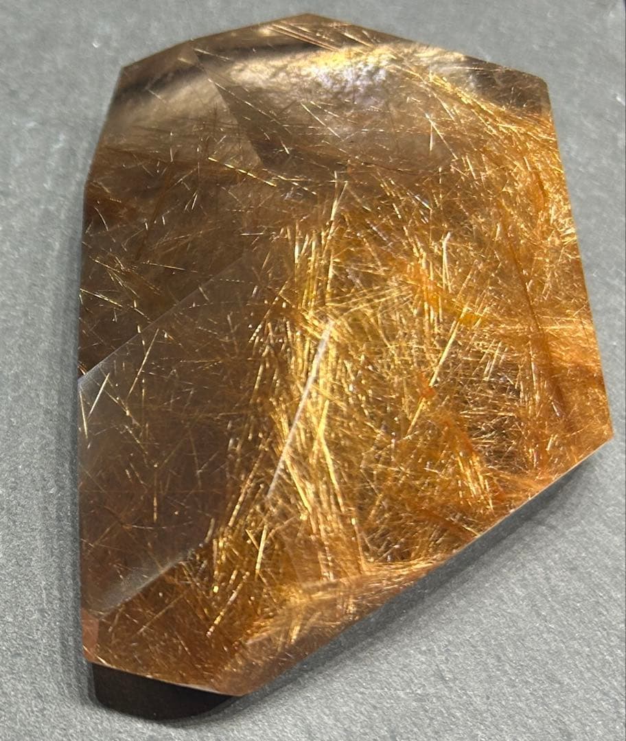 ルチルクォーツ原石　349g