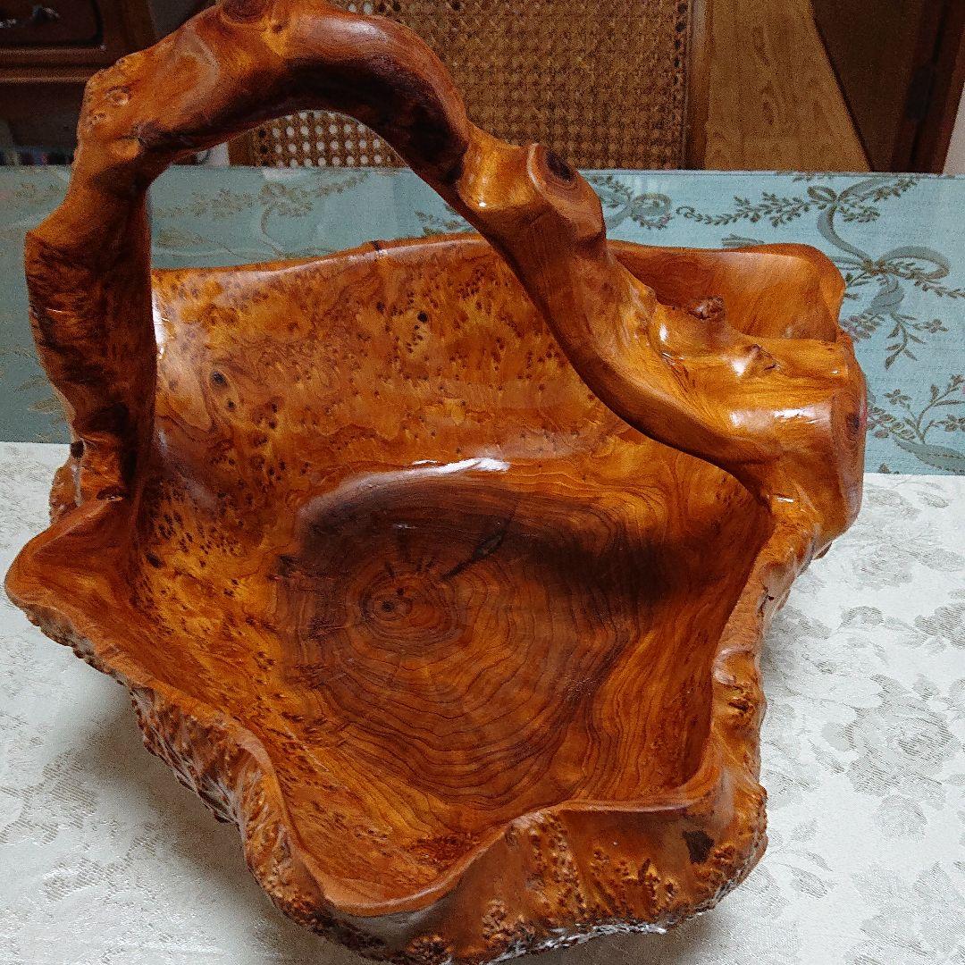 値引き 一刀彫木製品 飾り容器？