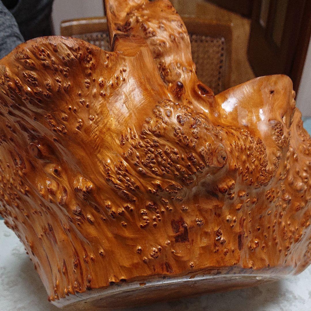 値引き 一刀彫木製品 飾り容器？