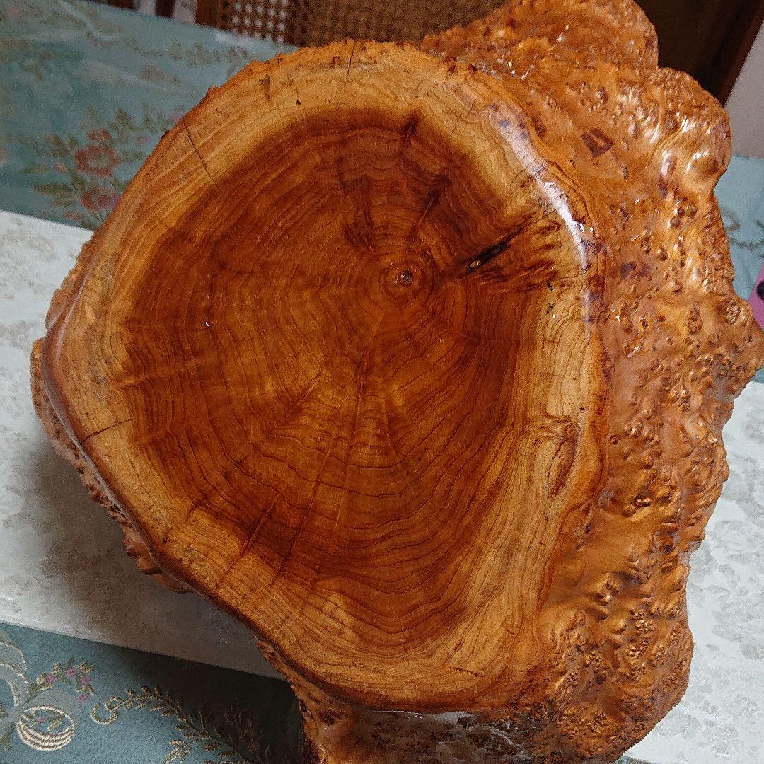 値引き 一刀彫木製品 飾り容器？