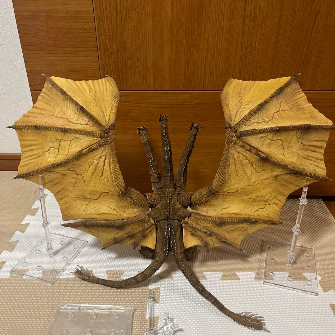 ヒトピHIYA TOYS キングギドラ 2019