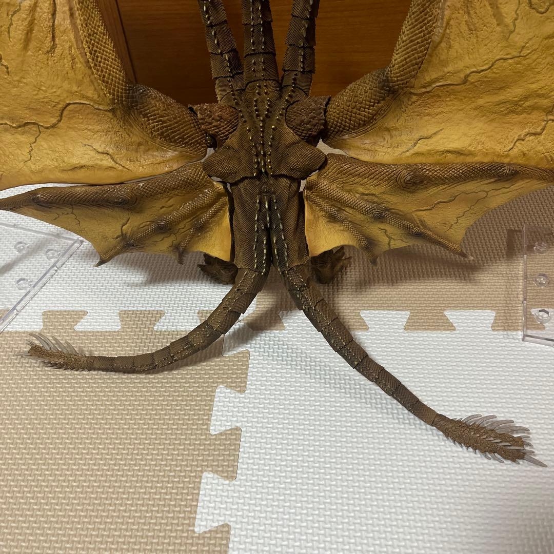 ヒトピHIYA TOYS キングギドラ 2019