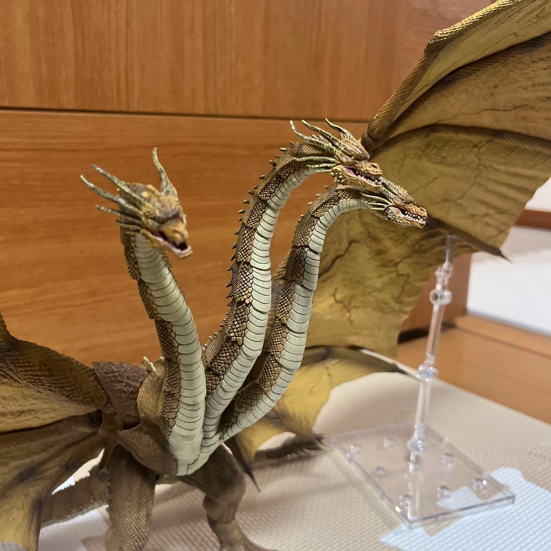 ヒトピHIYA TOYS キングギドラ 2019