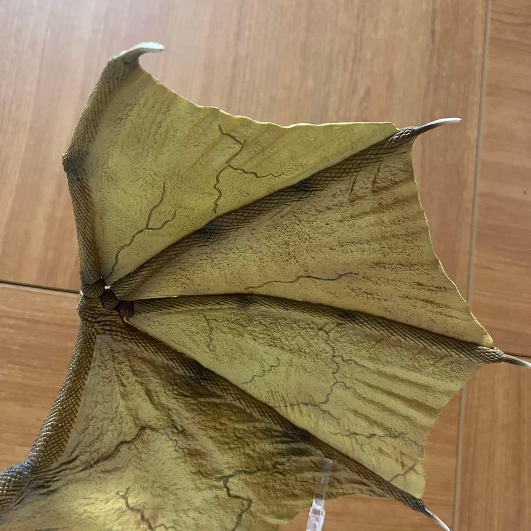 ヒトピHIYA TOYS キングギドラ 2019