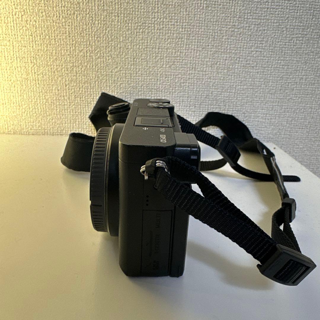 hitomi　SONY α6400 ILC-6400