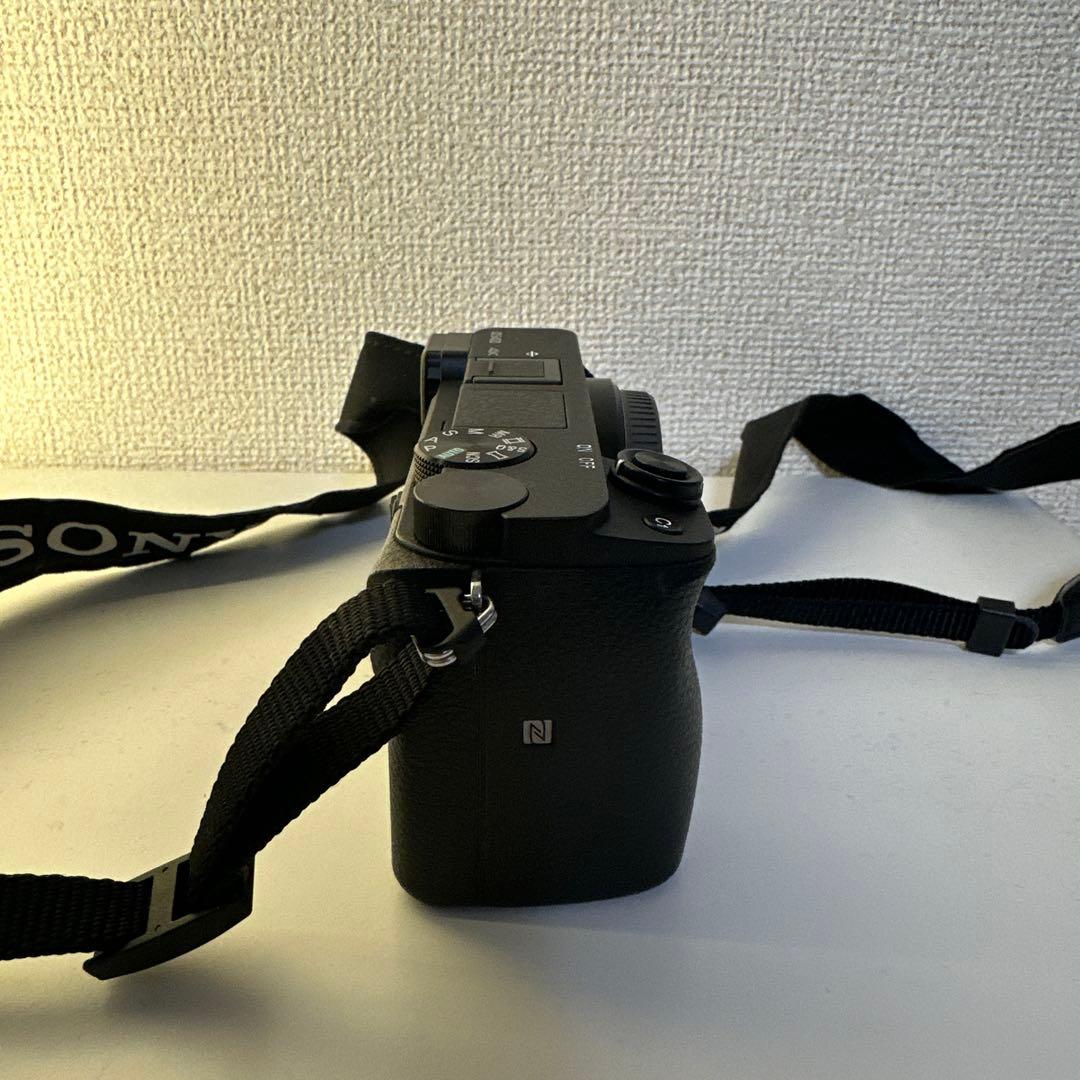 hitomi　SONY α6400 ILC-6400