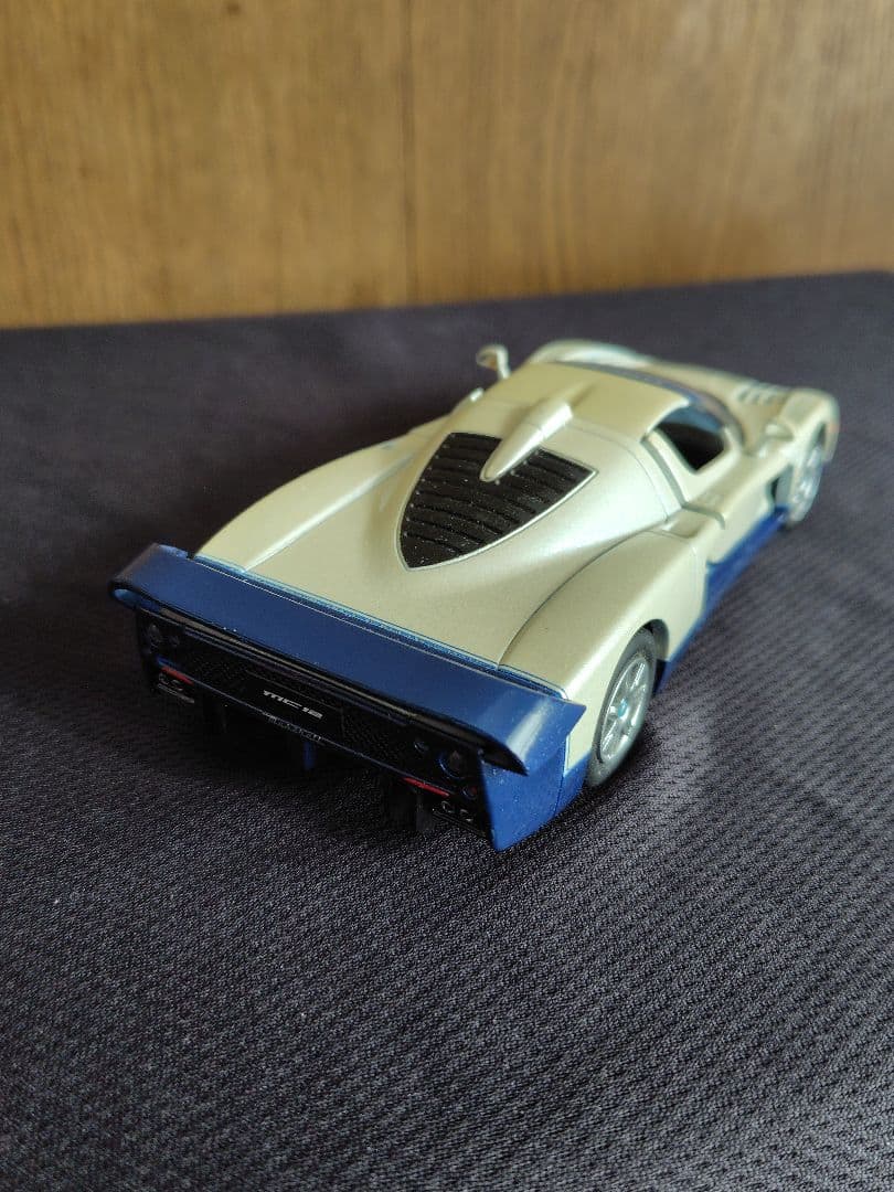 Maserati MC12 1/32スケールミニカー　マセラティMC12