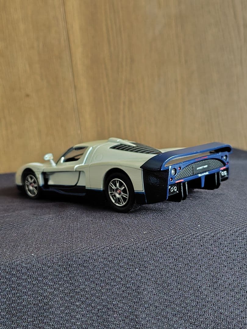 Maserati MC12 1/32スケールミニカー　マセラティMC12