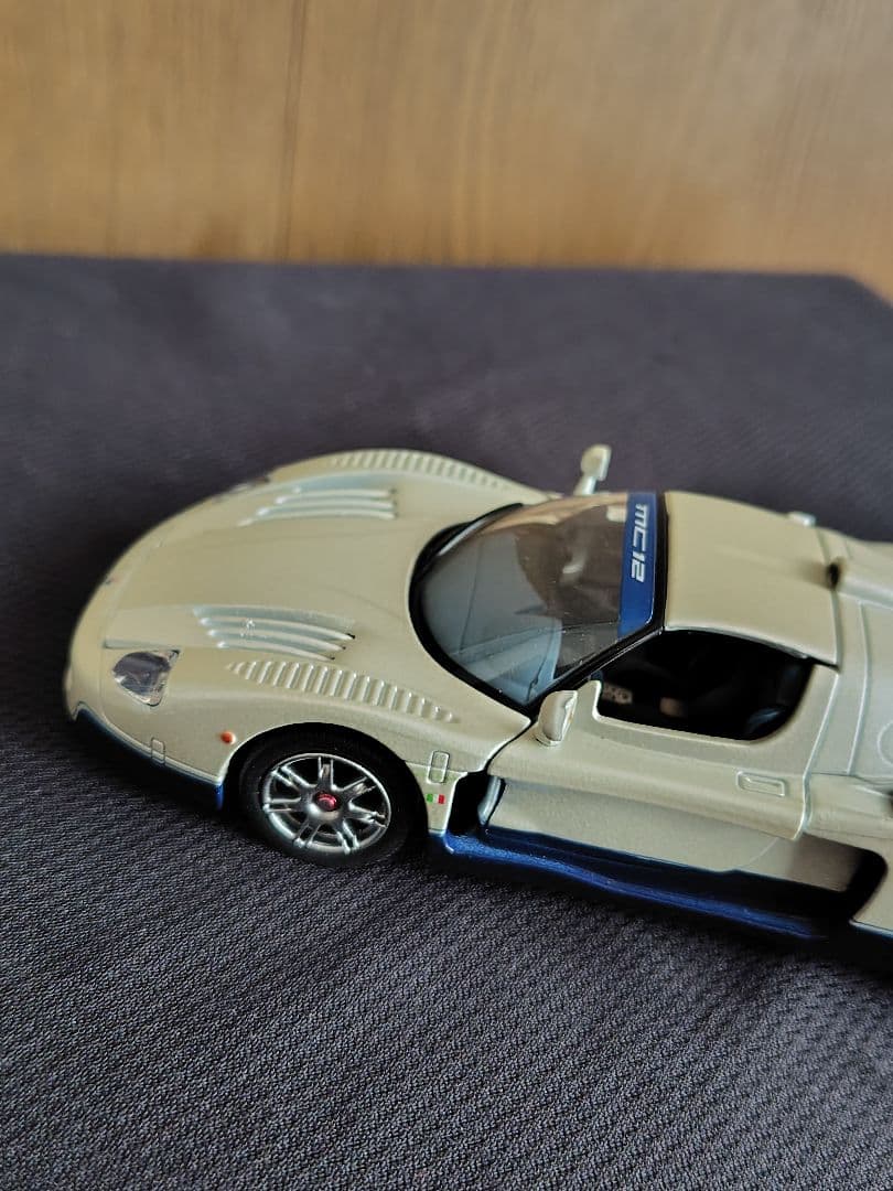 Maserati MC12 1/32スケールミニカー　マセラティMC12