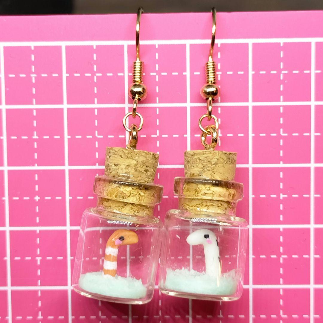 瓶詰め　チンアナゴとニシキアナゴピアス